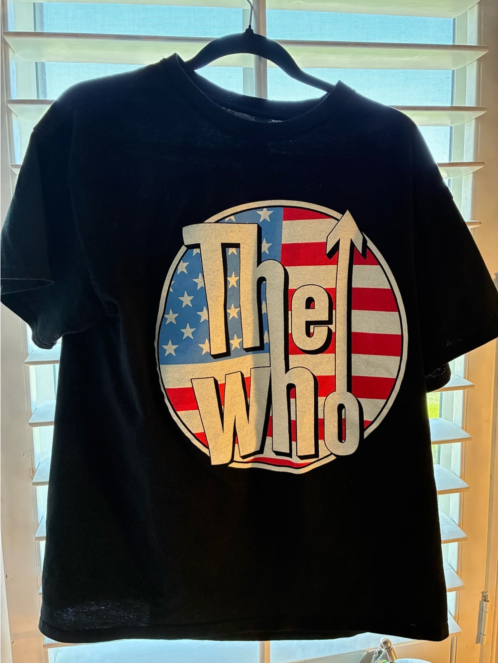 The Who Black Men’s Graphic Tee with American Logo. Tour 2022 Size L